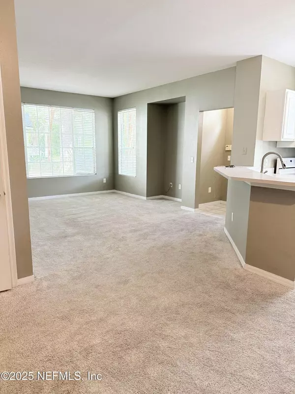 Jacksonville, FL 32224,13703 RICHMOND PARK DR N #2502