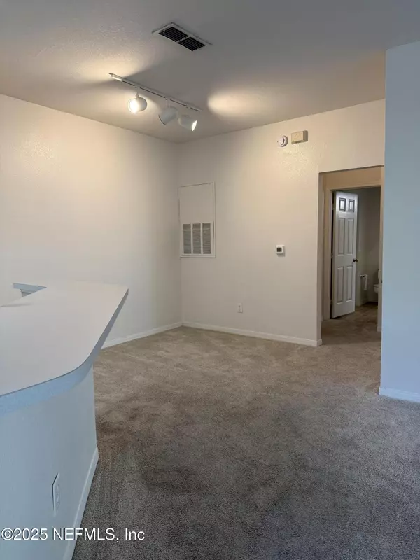 Jacksonville, FL 32224,13703 RICHMOND PARK DR N #2502