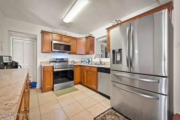 Jacksonville, FL 32211,6564 ECTOR PL