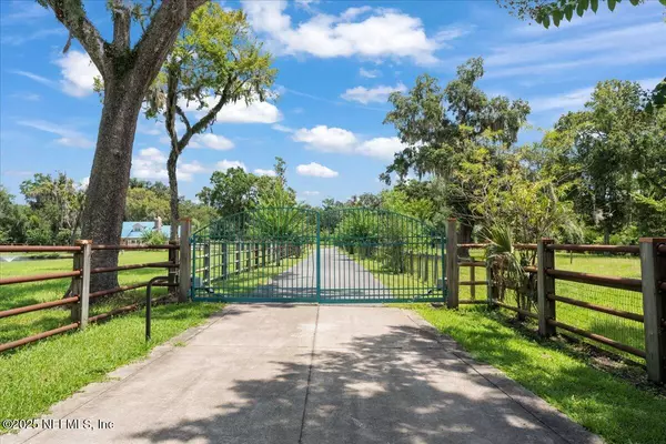 Ponte Vedra Beach, FL 32082,28-32 S ROSCOE BLVD