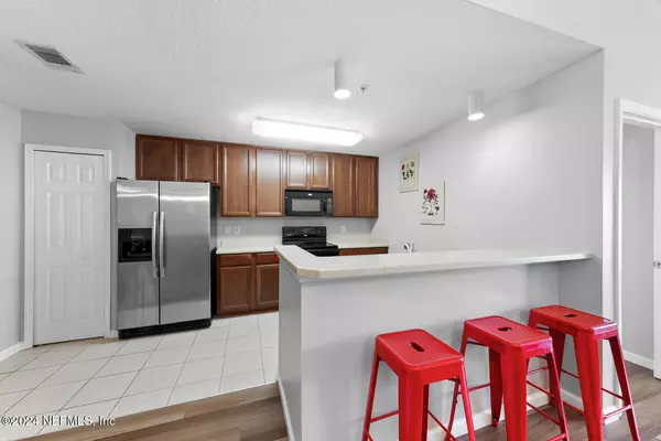 Jacksonville, FL 32224,13816 HERONS LANDING WAY #7