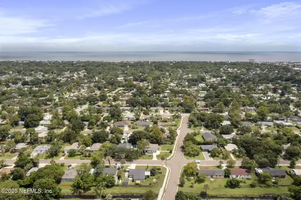 Atlantic Beach, FL 32233,401 SKATE RD