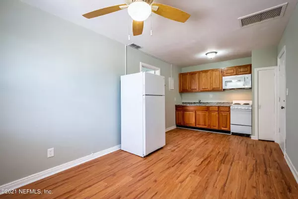 Jacksonville, FL 32204,2153 POST ST #5