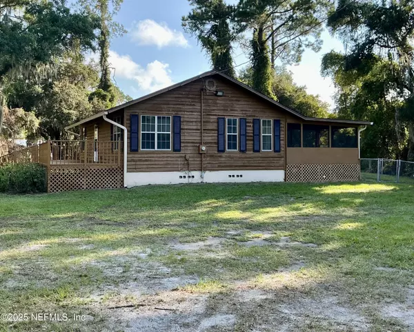 Palatka, FL 32177,102 RIVER ROAD DR