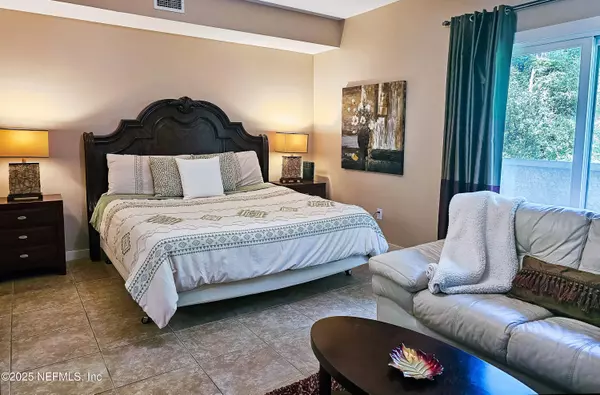 St. Augustine, FL 32092,945 REGISTRY BLVD #212