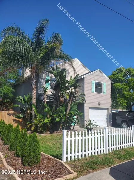916 PENMAN RD, Jacksonville Beach, FL 32250