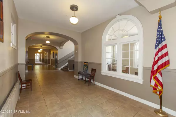 Jacksonville, FL 32204,2525 COLLEGE ST #1214