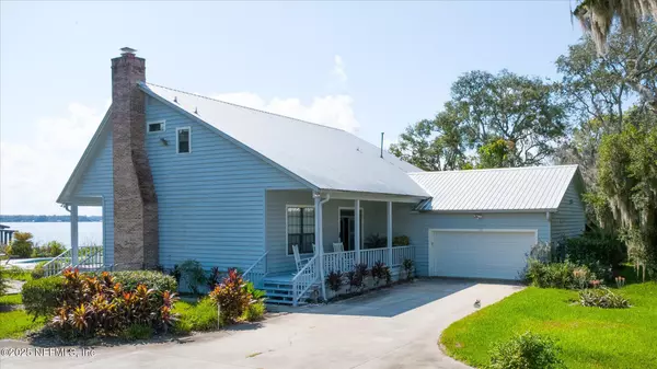 Palatka, FL 32177,108 SAINT JOHNS DR