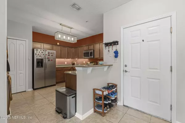 4908 KEY LIME DR #201, Jacksonville, FL 32256