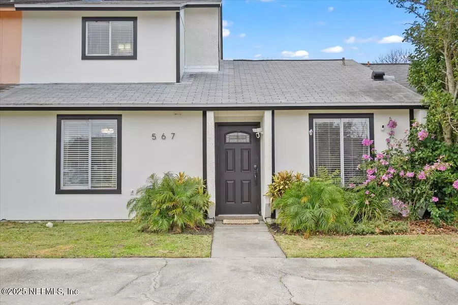 567 AQUATIC DR, Atlantic Beach, FL 32233