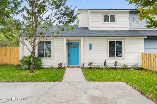Atlantic Beach, FL 32233,702 AQUATIC DR