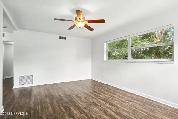 Jacksonville, FL 32207,5241 DAMASCUS RD S