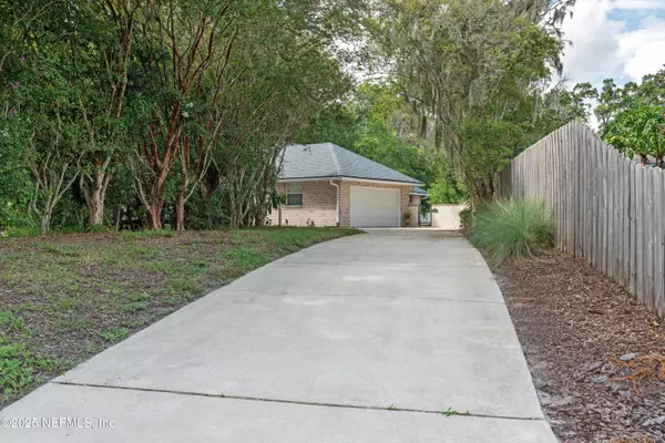 Jacksonville, FL 32223,4055 WATERWAY CT