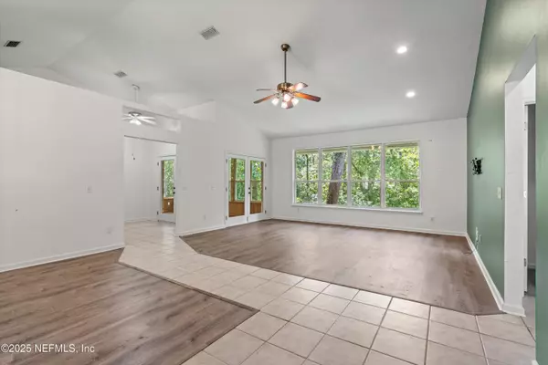 Jacksonville, FL 32223,4055 WATERWAY CT