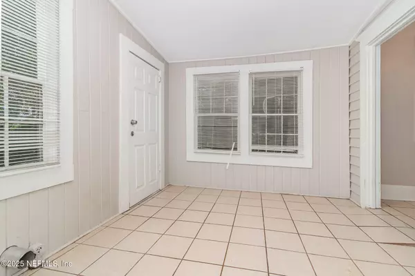 Jacksonville, FL 32208,7117 EDGE ST