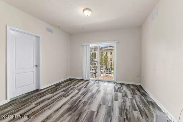 Jacksonville, FL 32256,4958 KEY LIME DR #207