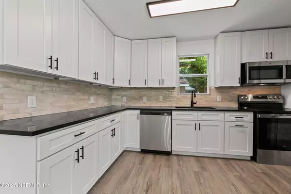 Jacksonville, FL 32205,707 MURRAY DR