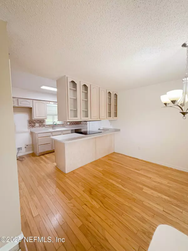 Jacksonville, FL 32244,6247 CHECKMATE LN