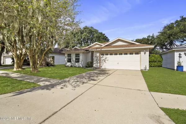 Jacksonville, FL 32233,2062 FEATHERWOOD DR W