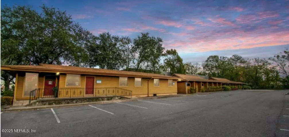 Jacksonville, FL 32205,945 LANE AVE S