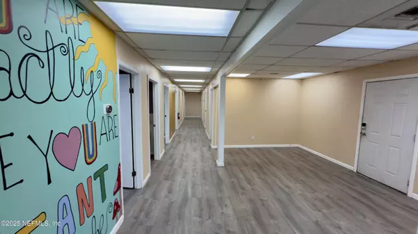 Jacksonville, FL 32205,945 LANE AVE S