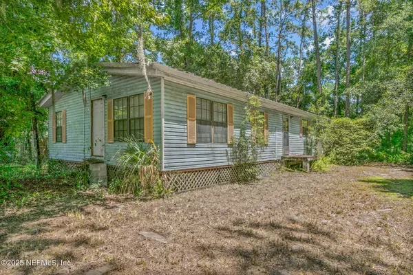 Satsuma, FL 32189,118 WATERWAY DR