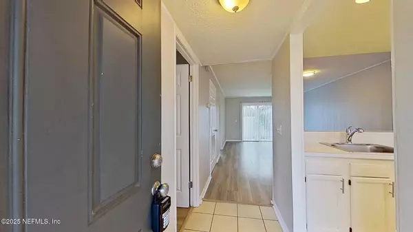 Jacksonville Beach, FL 32250,330 6TH AVE N #A