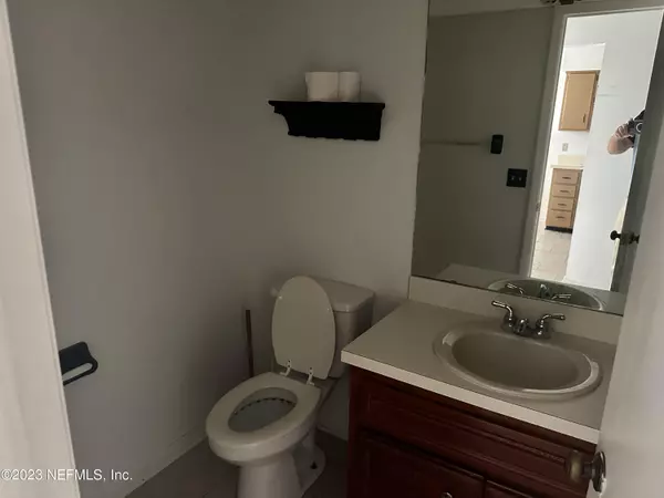 Jacksonville, FL 32257,4422 WINDERBROOK CT