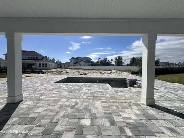 St. Augustine, FL 32092,392 COURTNEY OAKS DR