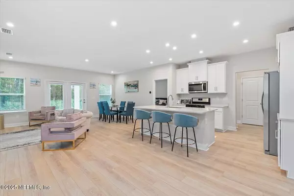 Jacksonville, FL 32259,239 MEADOW CREEK DR