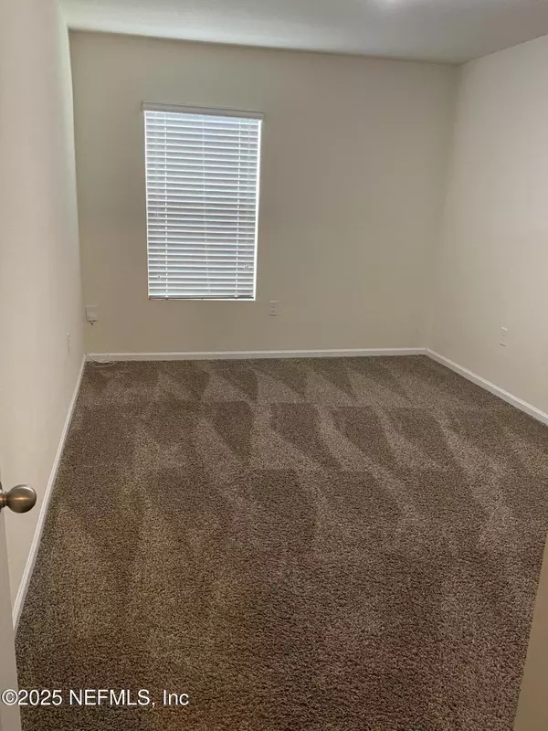 Jacksonville, FL 32221,1951 APRIL OAKS DR