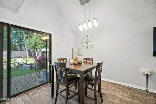 Jacksonville, FL 32257,10646 BERGHLEY CT N