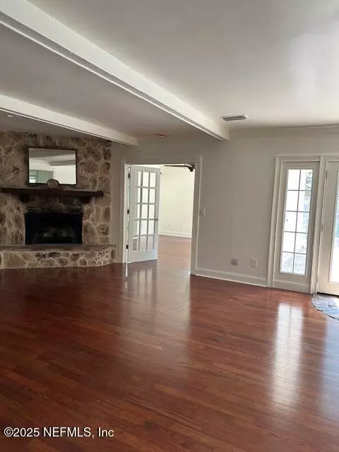 Jacksonville, FL 32257,2912 ISSER CT