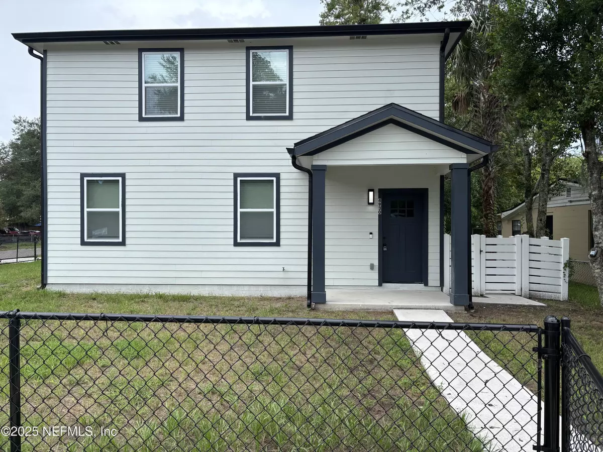 Jacksonville, FL 32210,4930 OLD MIDDLEBURG RD N