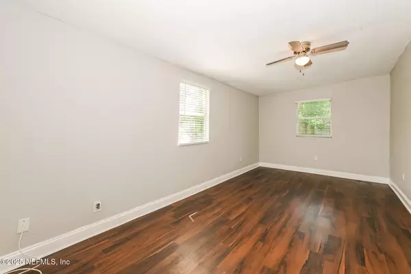 Jacksonville, FL 32210,6848 TINKERBELL LN