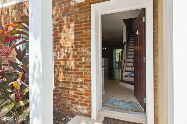 Jacksonville, FL 32256,8103 SUMMERGATE CT