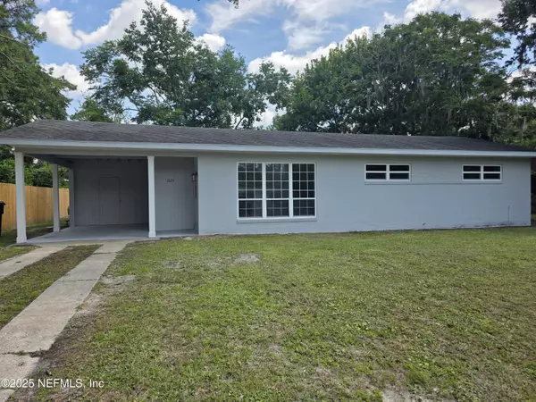Starke, FL 32091,1323 BLANDING ST