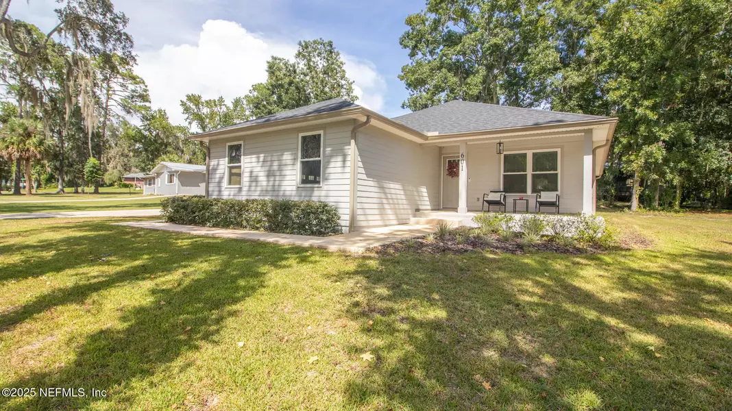 601 SE 4TH AVE, Melrose, FL 32666