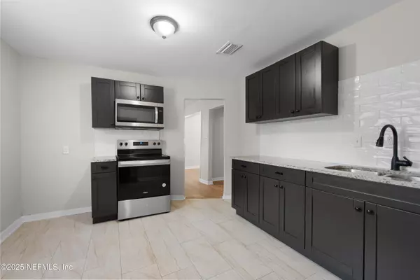 Jacksonville, FL 32209,2256 W 13TH ST