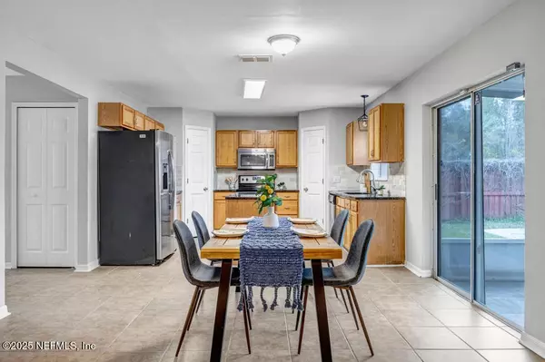 Jacksonville, FL 32219,7193 RUTLAND CT