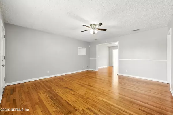 Jacksonville, FL 32277,6552 SHADY OAK DR