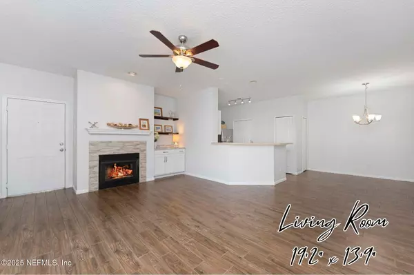 Jacksonville Beach, FL 32250,62 JARDIN DE MER PL #62