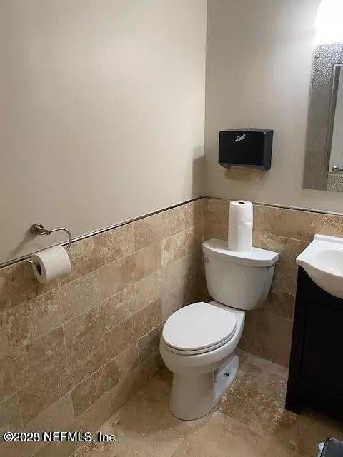 Jacksonville, FL 32257,9776 SAN JOSE BLVD #12