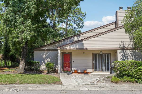 8300 PLAZA GATE LN #1124, Jacksonville, FL 32217