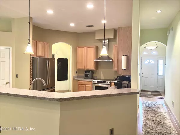 Jacksonville, FL 32256,8699 CANOPY OAKS DR