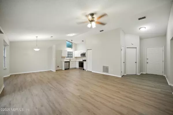 Jacksonville, FL 32244,8448 CROSS TIMBERS DR W