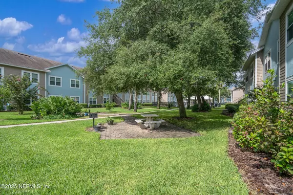 Fernandina Beach, FL 32034,1601 NECTARINE ST #F5