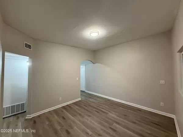 Jacksonville, FL 32218,10634 WAKE FOREST AVE