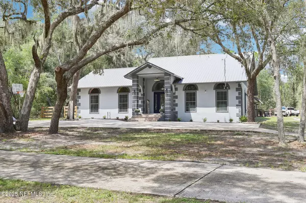 Hawthorne, FL 32640,1886 STATE ROAD 20 RD S