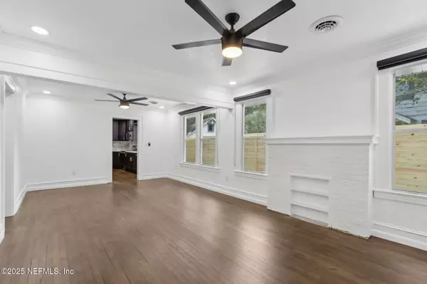 Jacksonville, FL 32208,836 LYNTON ST